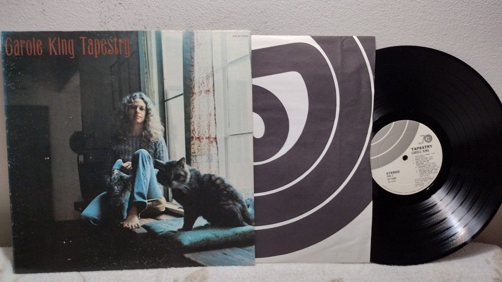 CAROLE KING TAPESTRY VINYL RECORD
