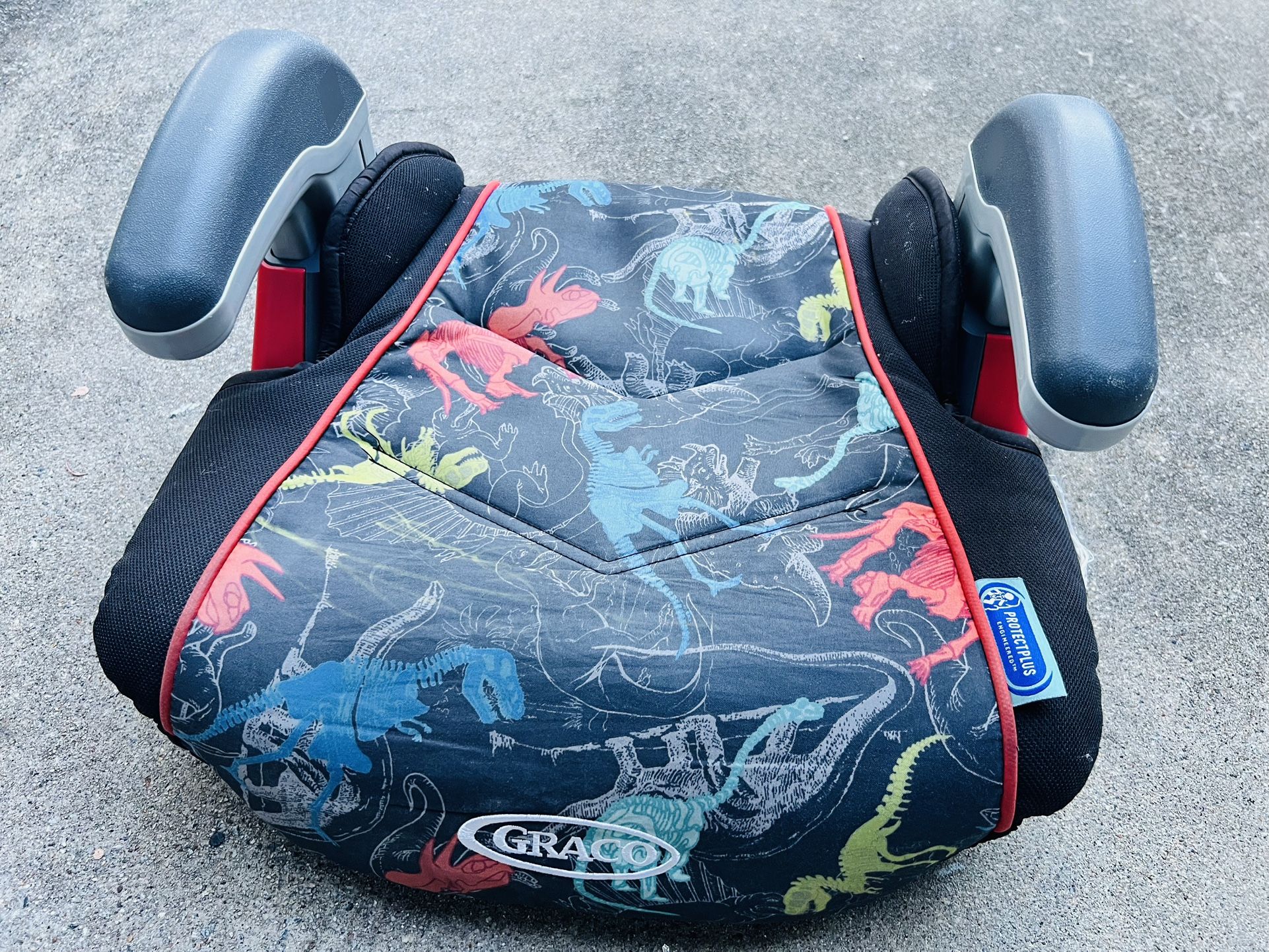 BOOSTER CAR SEAT - TODDLER CAR SEAT