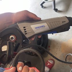 DREMEL SAW MAX 