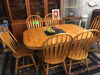 Nice table and six chairs solid wood