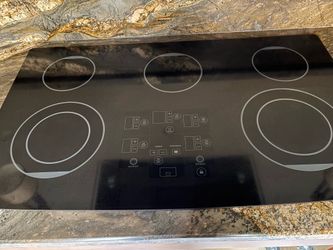 GE Monogram 36” Cooktop 5 Burners