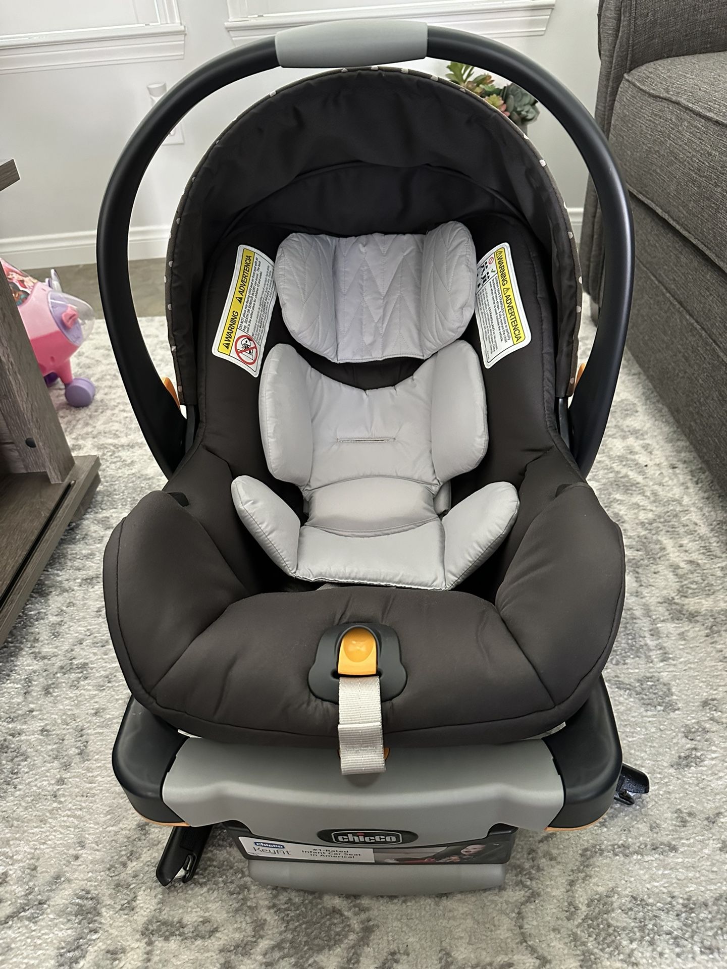Chico KeyFit 30 Infant Car Seat
