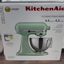 KitchenAid Deluxe 4.5-Quart Tilt-Head Stand Mixer
