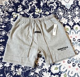 Essentials Fear of God Gray Shorts – Men’s Size M – Brand New