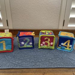 Bright Starts 4 Soft Blocks /Educational Toys/Baby Toys