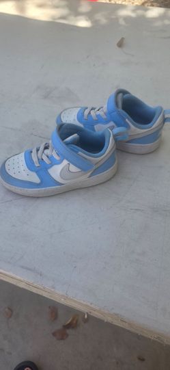 Light blue nike toddler 9c