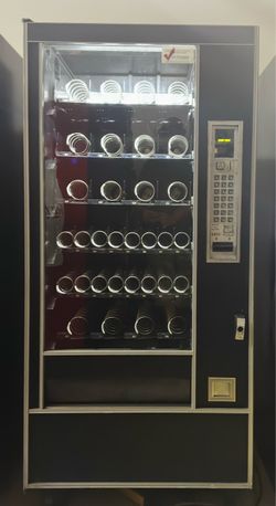 AP 6600 Automatic Products Snack Vending Machine - FINANCING AVAILABLE