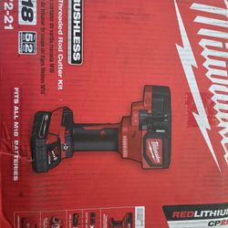 Milwaukee Threaded rod cutter kit 