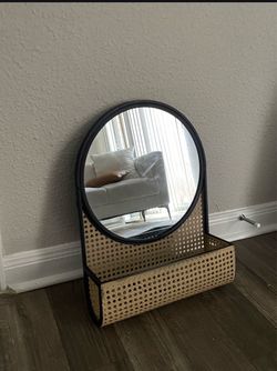 Wall mirror