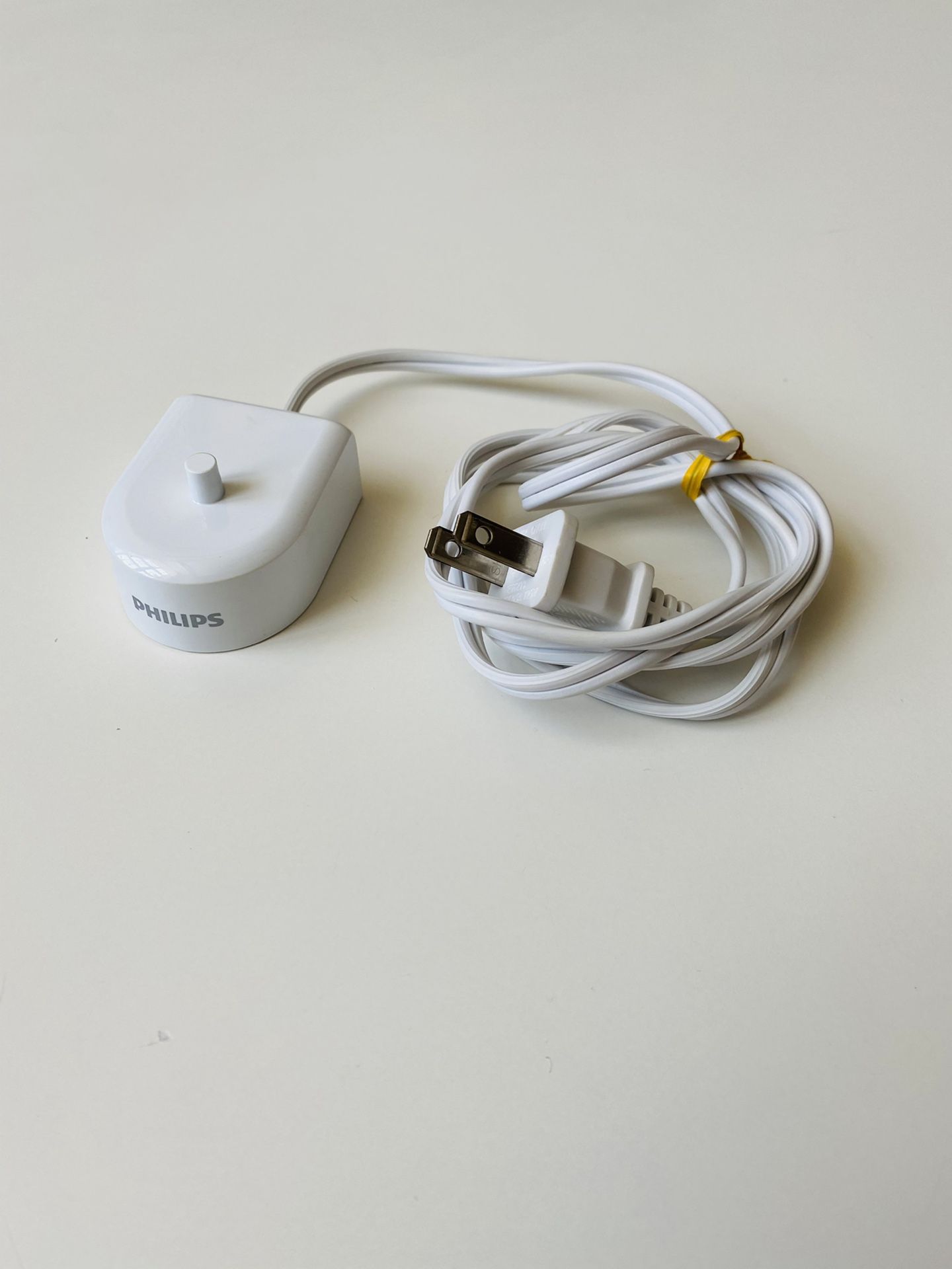 Genuine Philips Sonicare Charging Base HX6100 for Philips Sonicare Electric Toothbrush HX3000 HX6000 HX8000 HX9000 Series. Philips Sonicare R710 / R7