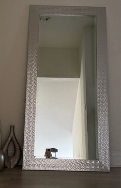 Long Mirror