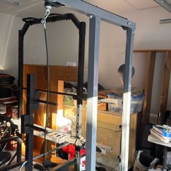 Lat Pulldown/Row Machine