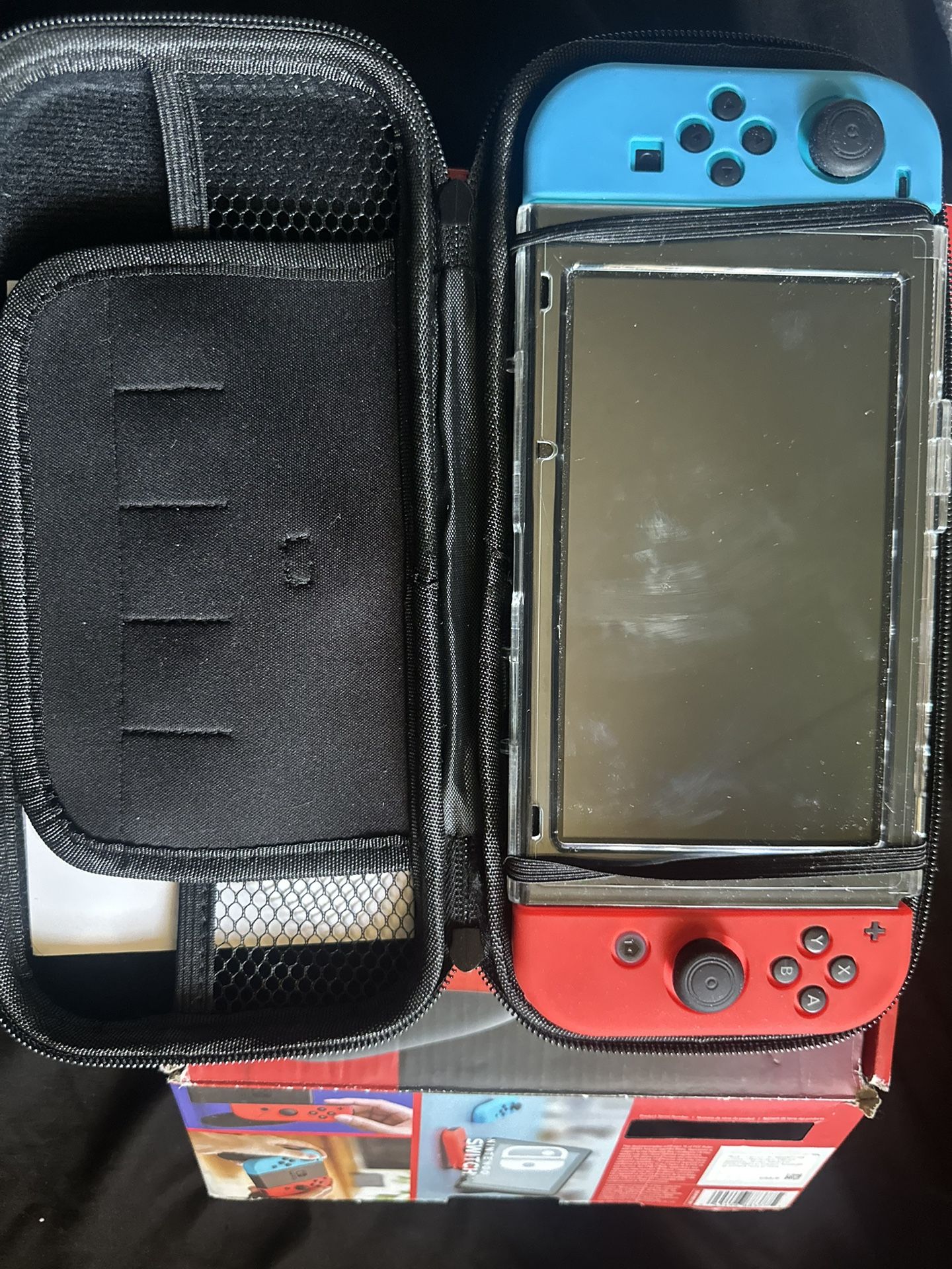 Nintendo Switch w/case