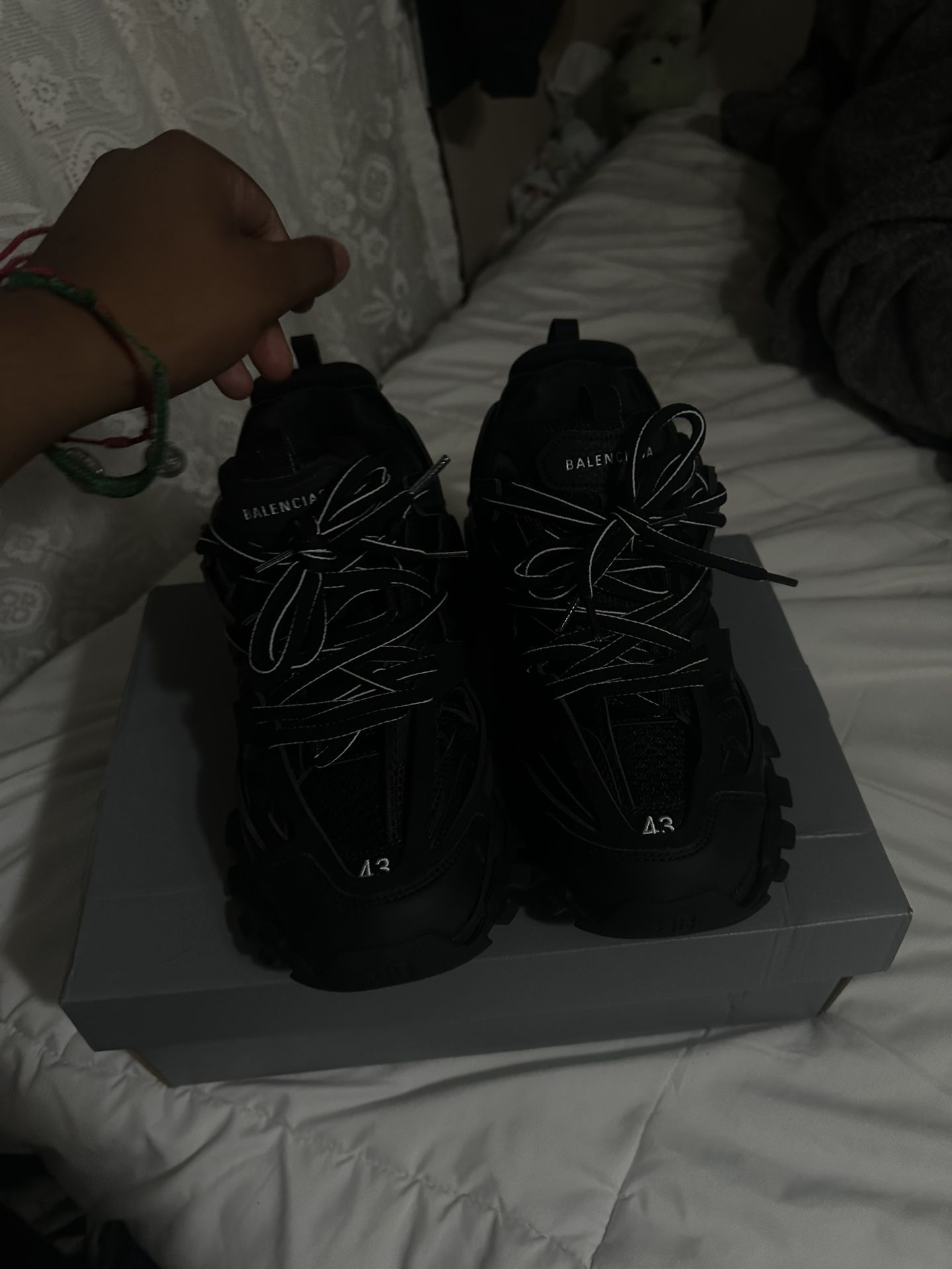 Balenciagas Size 43