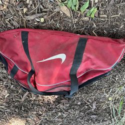 Nike Ball And Bat Bag.  Youth