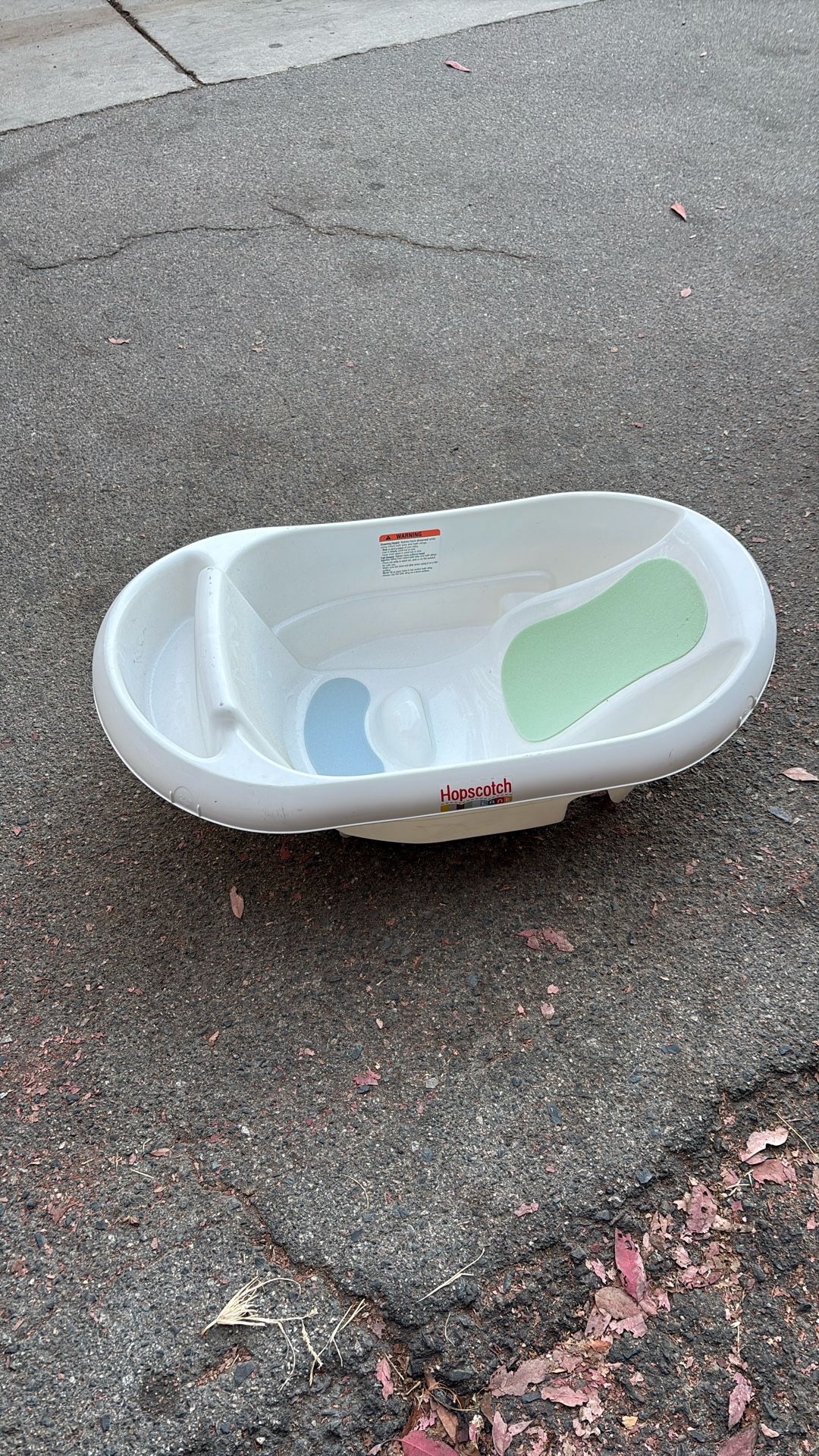 Baby Bath. Tub.