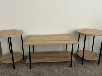 Coffee Table w Matching Side Tables