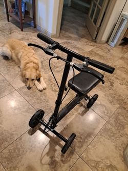 Knee scooter by KneeRover