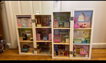 Kidkraft dollhouse!!
