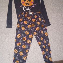 Girls Halloween Pajamas Clean Size 10's $7.00