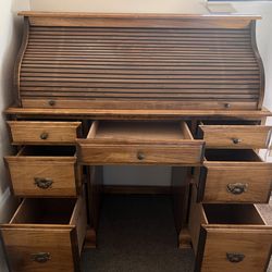 Solid Wood Roll Top Desk – Storage – Great Condition