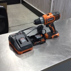 Ridgid Drill w/ Battery & Charger 