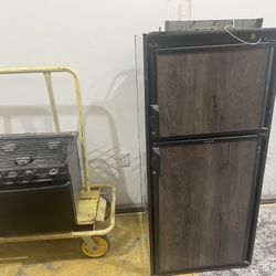 Stove And Refrigerator