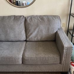 Loveseat 