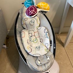 4Moms Multi motion baby Swing