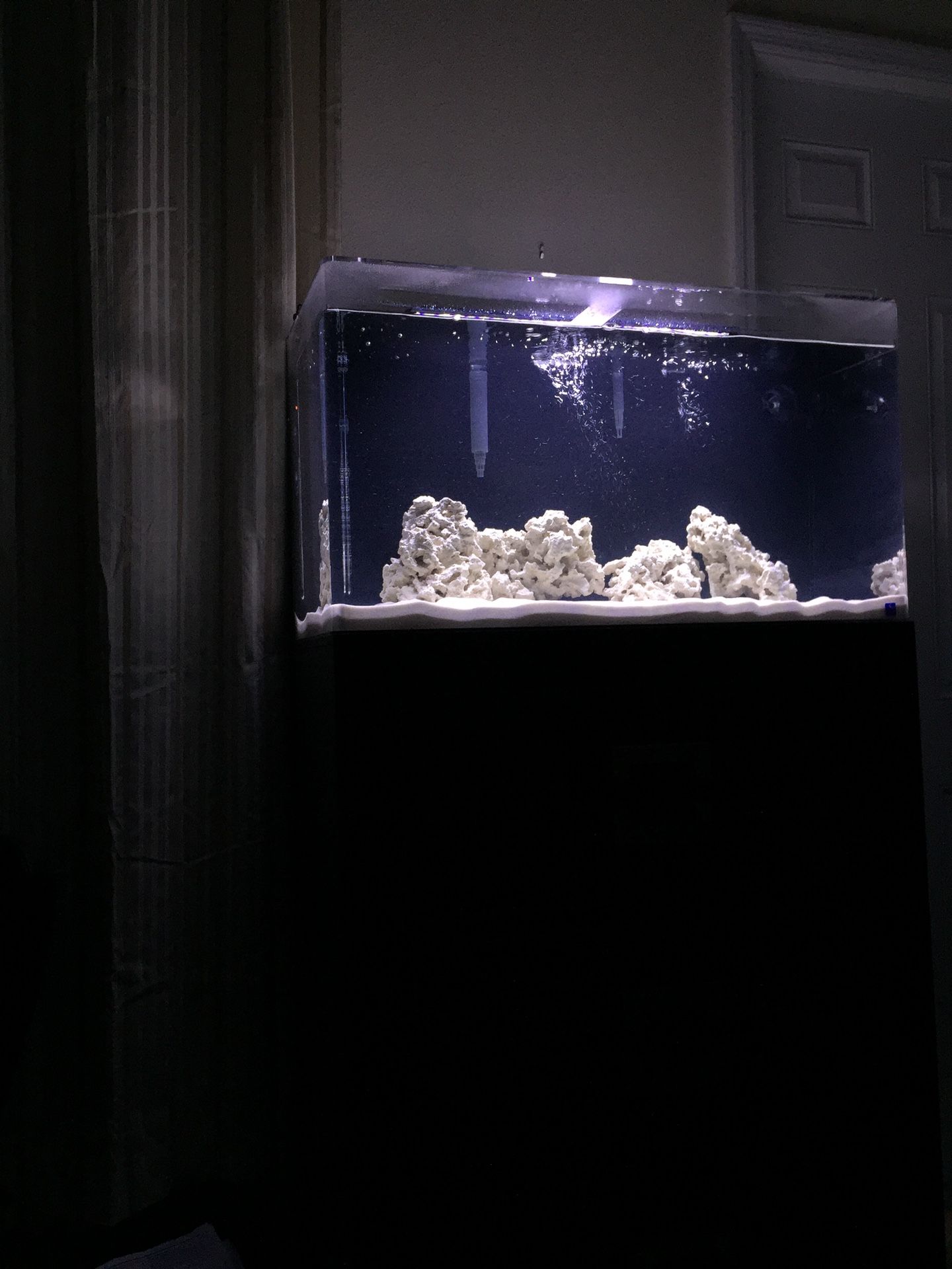 BRAND NEW!!! 50gallon Aquarium w/ light housing [Original price is $300]