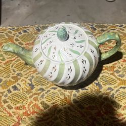 vintage teapot is a Wood & Sons Ellgreave model featuring a green and gold striped pattern. 