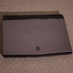Alienware laptop i7 1070 