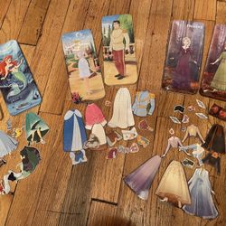 Big Lot of Disney Princess Magnet Dolls