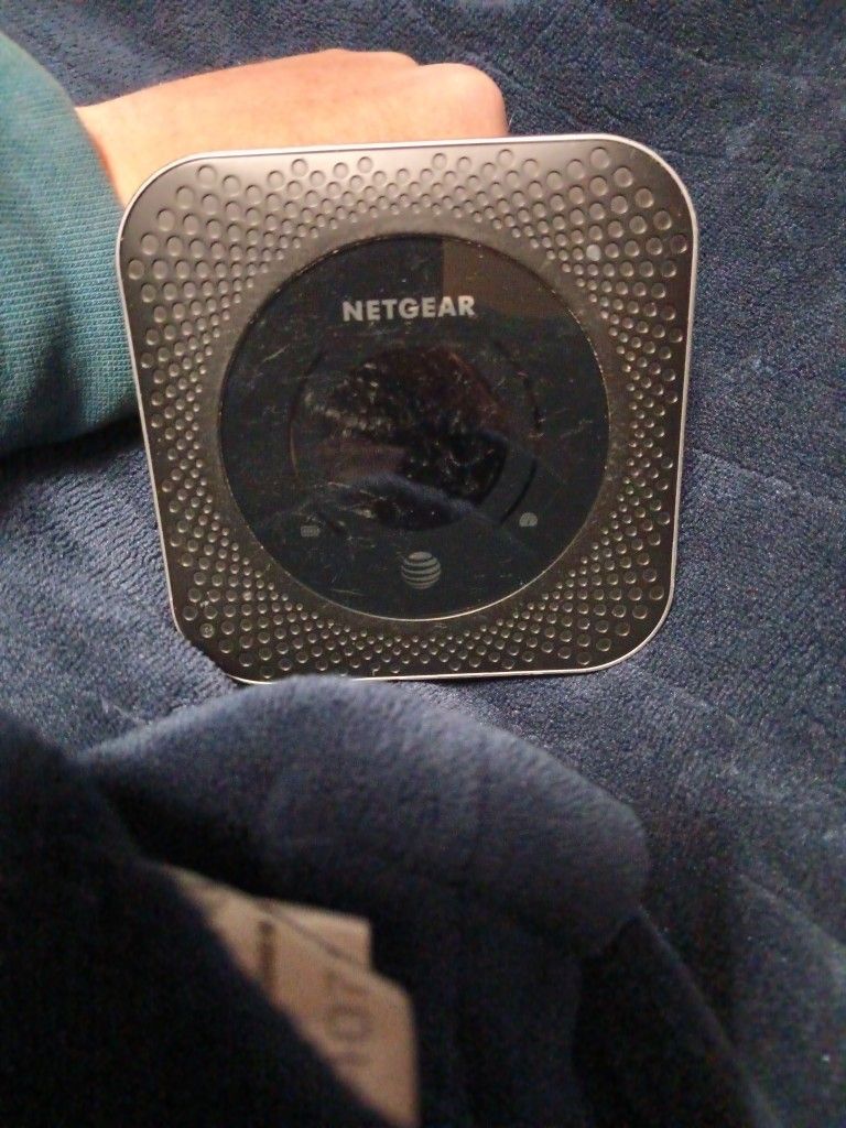Netgear MR1100 Mobile Router
