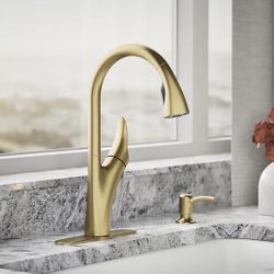 Pull-down kitchen sink faucet with soap/lotion dispenser Gold