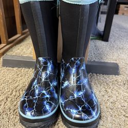 Lands end Size 6 Neoprene Boots