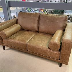 Arroyo - Caramel - Loveseat🚨Finance&Delivery Available