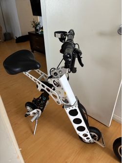 URB-E Electric Scooter