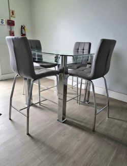 Dining set .modern stylish for your home ! - Juego de comedor ¡ estilo moderno para su hogar !