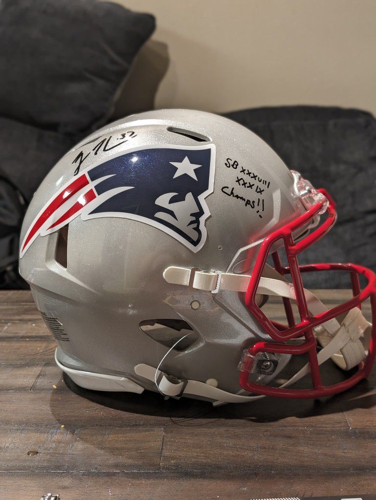 Patriots Signed Helmet 