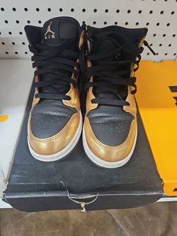 Air Jordan 1 High Black and Gold Sneakers