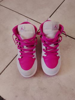 Jordan 1 Mid