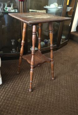 Antiques table