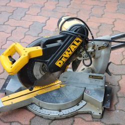 Compound Miter Saw