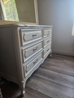 Children's – Dresser,
