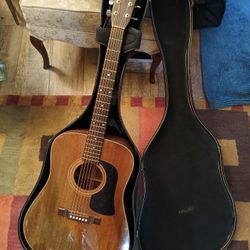 Washburn Acoustic Guitar With Hard Case $99