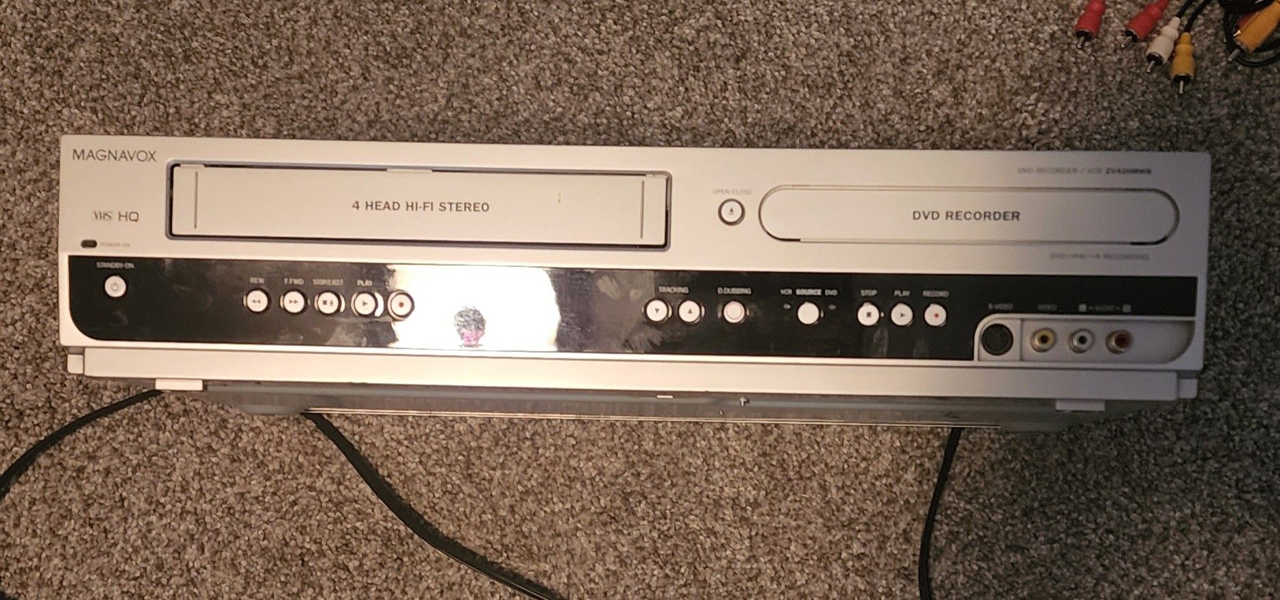 Magnavox VCR/DVD Combo (Read Description)
