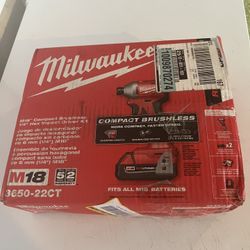 Milwaukee M18 Compact Brushless Hex Impact Driver Kit 