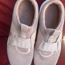 Tennis para mujer, size 9