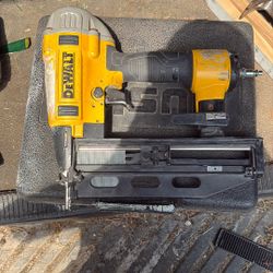 16g trim nailer.   1 1/2” -  2 1/2” nails 